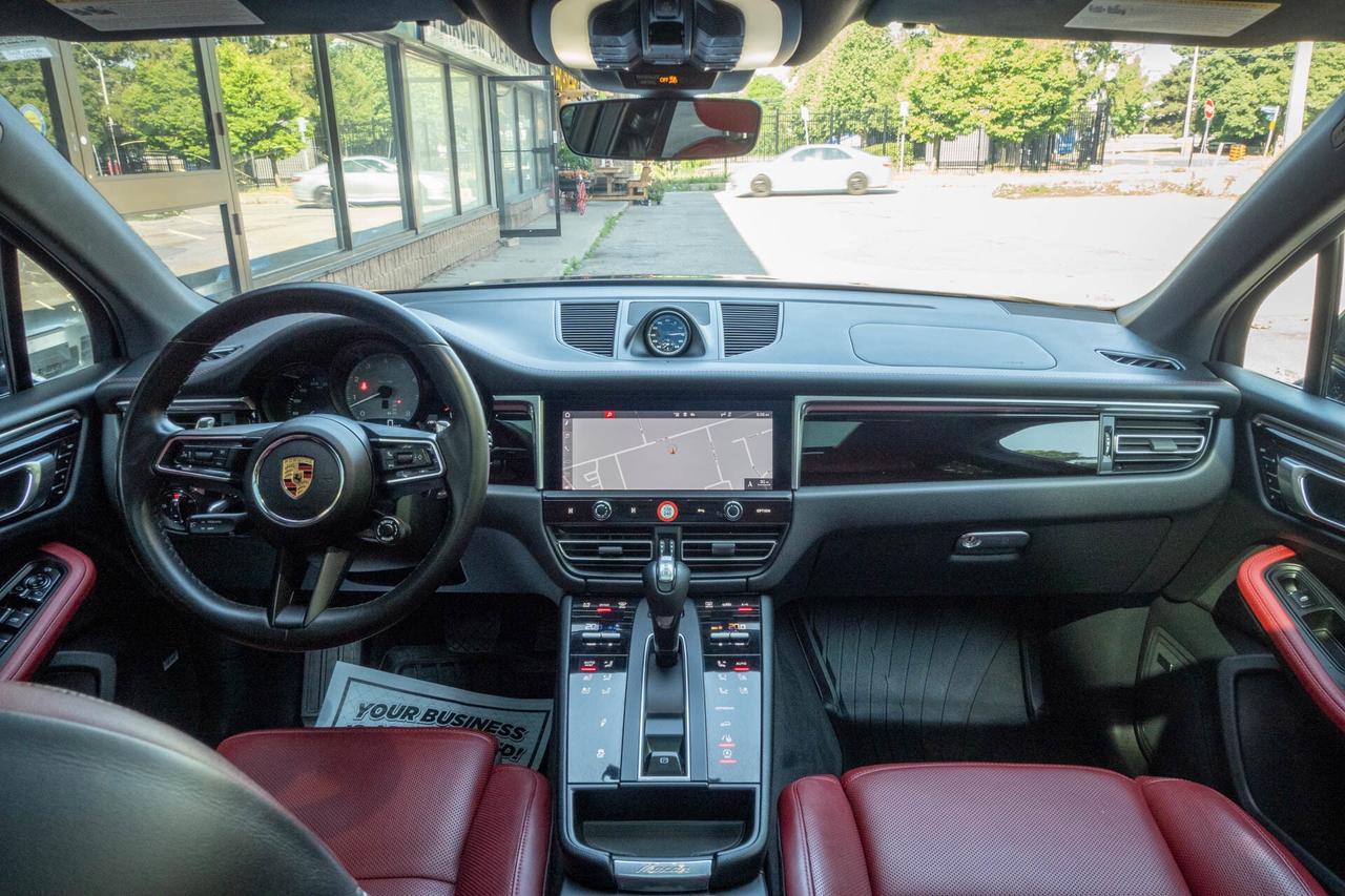 2022 Porsche Macan S   CarFax Clean Photo