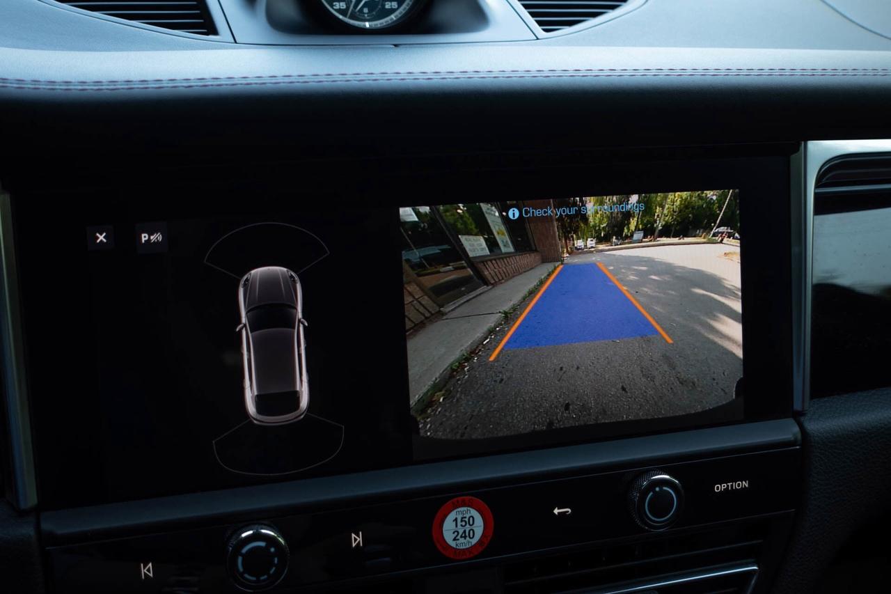 2022 Porsche Macan S   CarFax Clean Photo