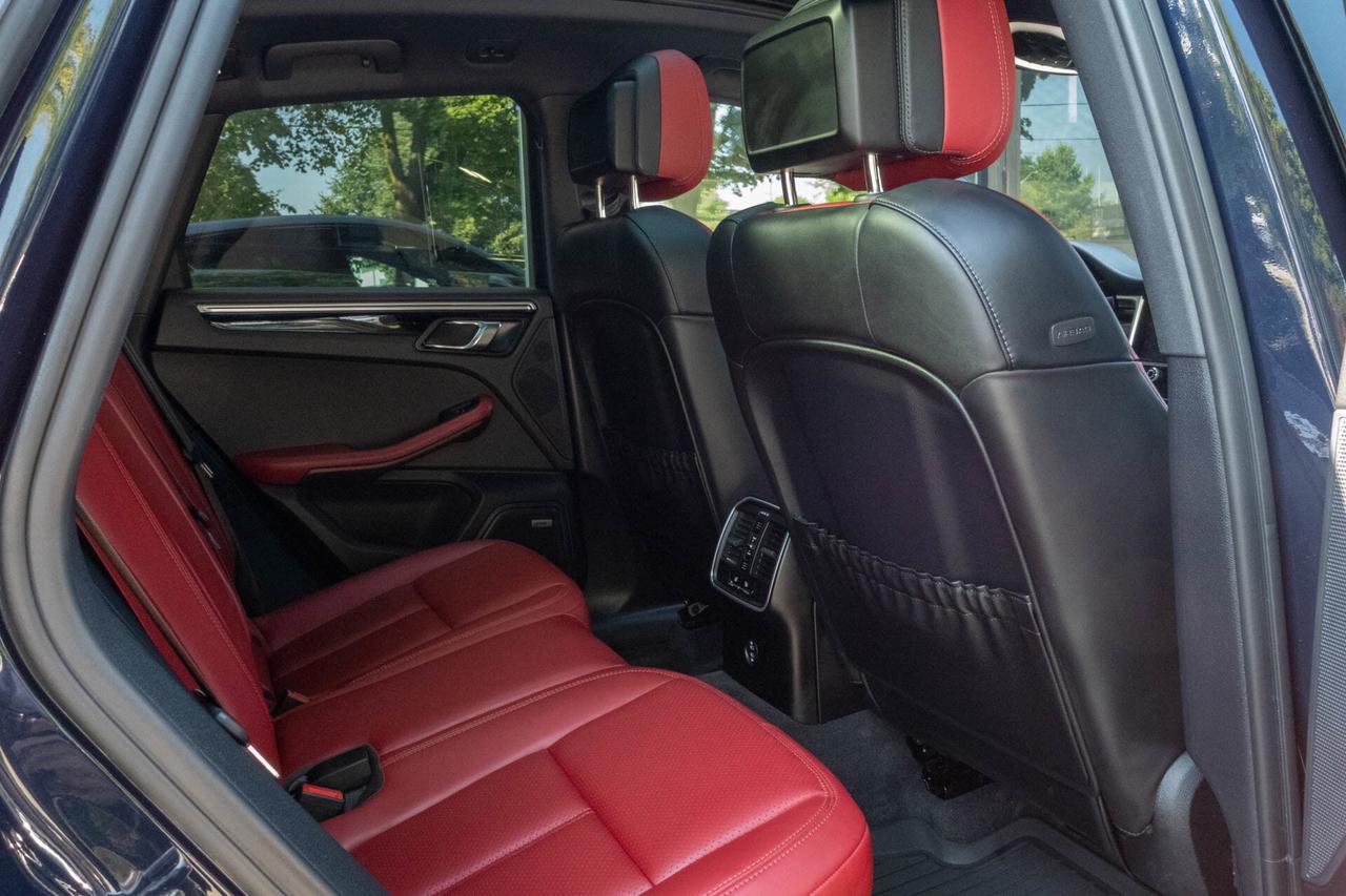 2022 Porsche Macan S   CarFax Clean Photo