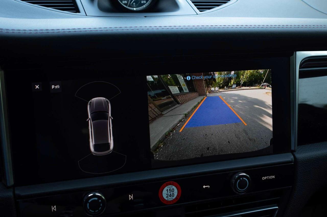 2022 Porsche Macan S   CarFax Clean Photo