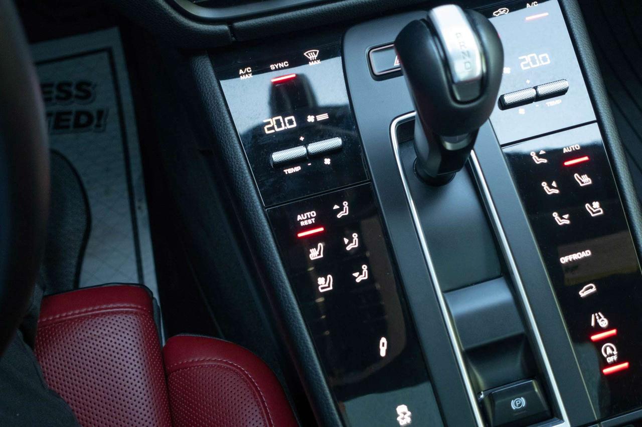 2022 Porsche Macan S   CarFax Clean Photo