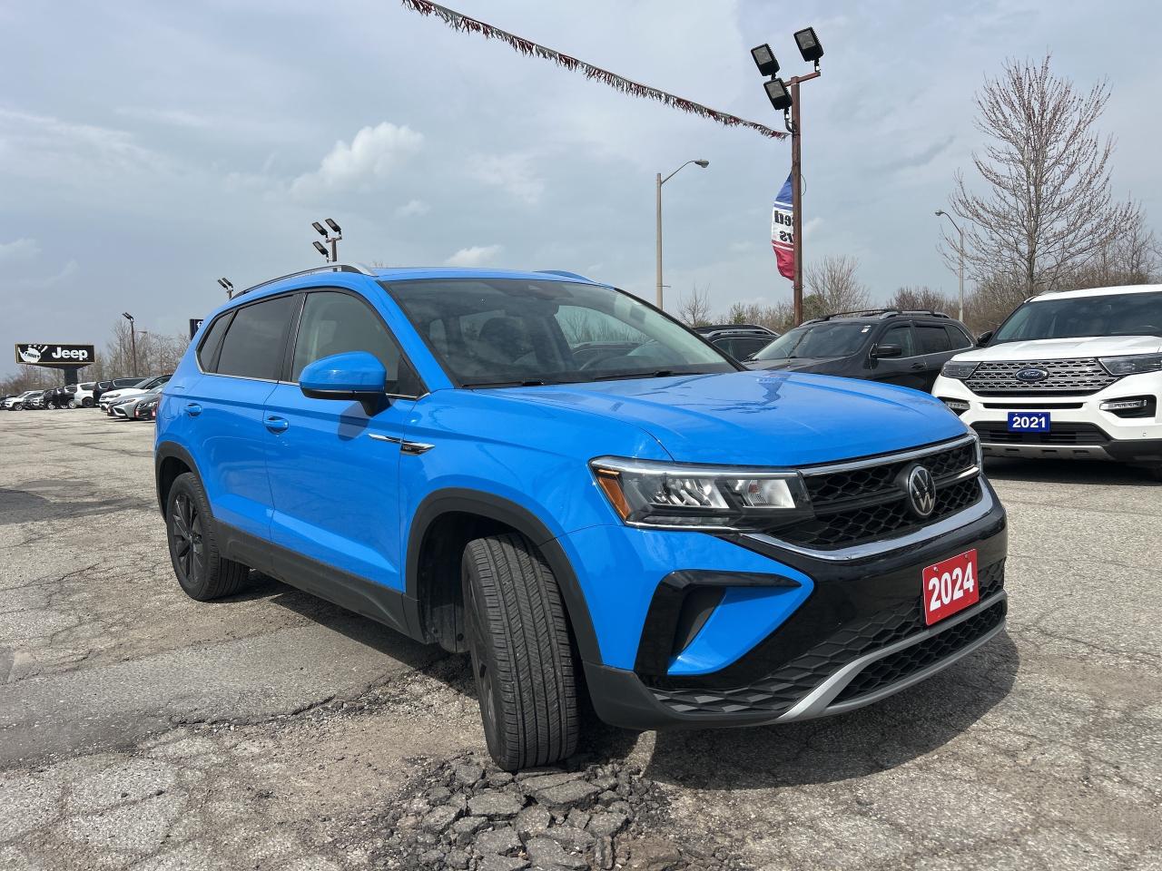 2024 Volkswagen Taos Comfortline w/Sunroof, Leather, Adaptive Cruise Photo