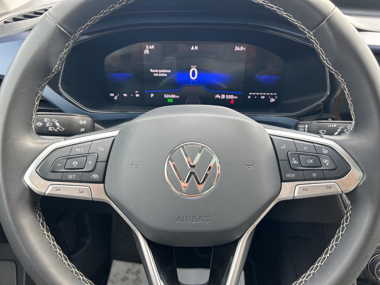 2024 Volkswagen Taos Comfortline w/Sunroof, Leather, Adaptive Cruise Photo