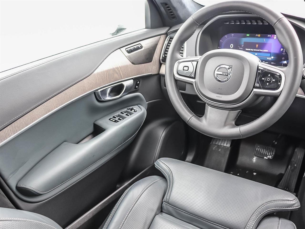 2024 Volvo XC90 ULTIMATE  1 OWNER   LOWEST PRICE IN SOUTHERN ONTAR Photo