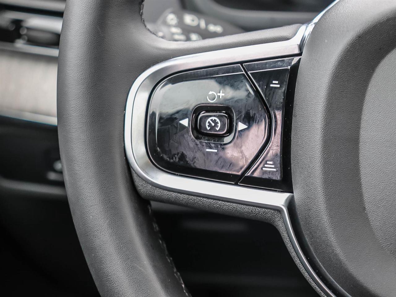 2024 Volvo XC90 ULTIMATE  1 OWNER   LOWEST PRICE IN SOUTHERN ONTAR Photo