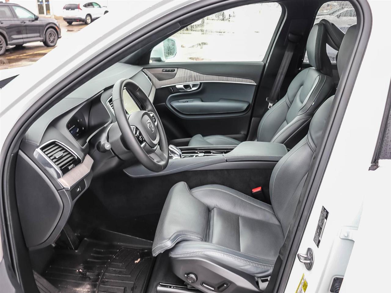 2024 Volvo XC90 ULTIMATE  1 OWNER   LOWEST PRICE IN SOUTHERN ONTAR Photo