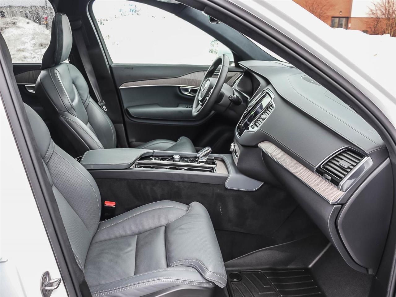 2024 Volvo XC90 ULTIMATE  1 OWNER   LOWEST PRICE IN SOUTHERN ONTAR Photo