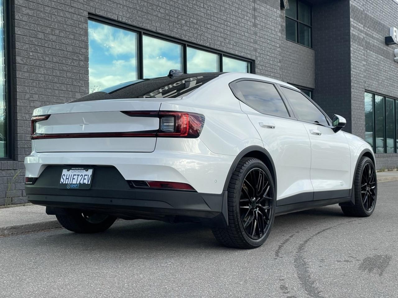 2022 Polestar 2 LR AWD   2x Wheel PKG   PLUS   PILOT   PERF.   TOW Photo