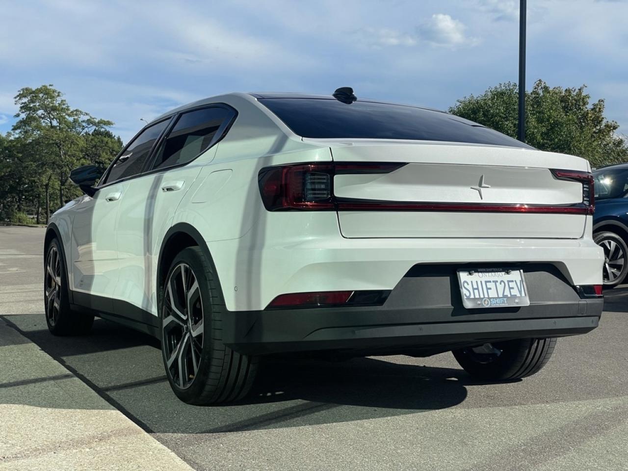 2022 Polestar 2 LR AWD   2x Wheel PKG   PLUS   PILOT   PERF.   TOW Photo