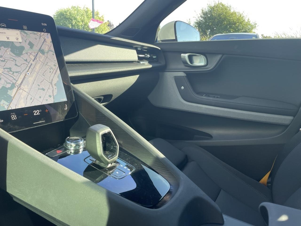 2022 Polestar 2 LR AWD   2x Wheel PKG   PLUS   PILOT   PERF.   TOW Photo