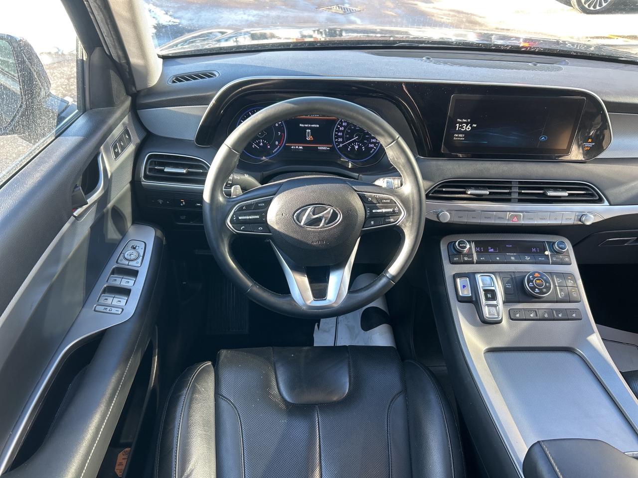 2022 Hyundai PALISADE Luxury 8-Passenger AWD   Starting from 5.29% OAC Photo