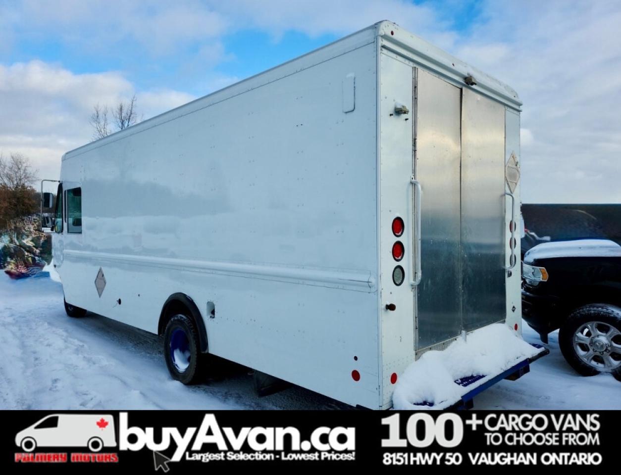 2017 Ford E-450 Morgan Olson 18FT Step Van FOOD TRUCK Photo3