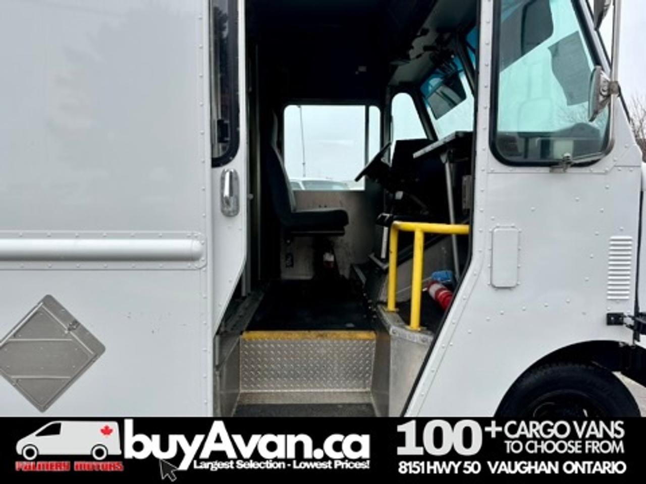 2017 Ford E-450 Morgan Olson 18FT Step Van FOOD TRUCK Photo