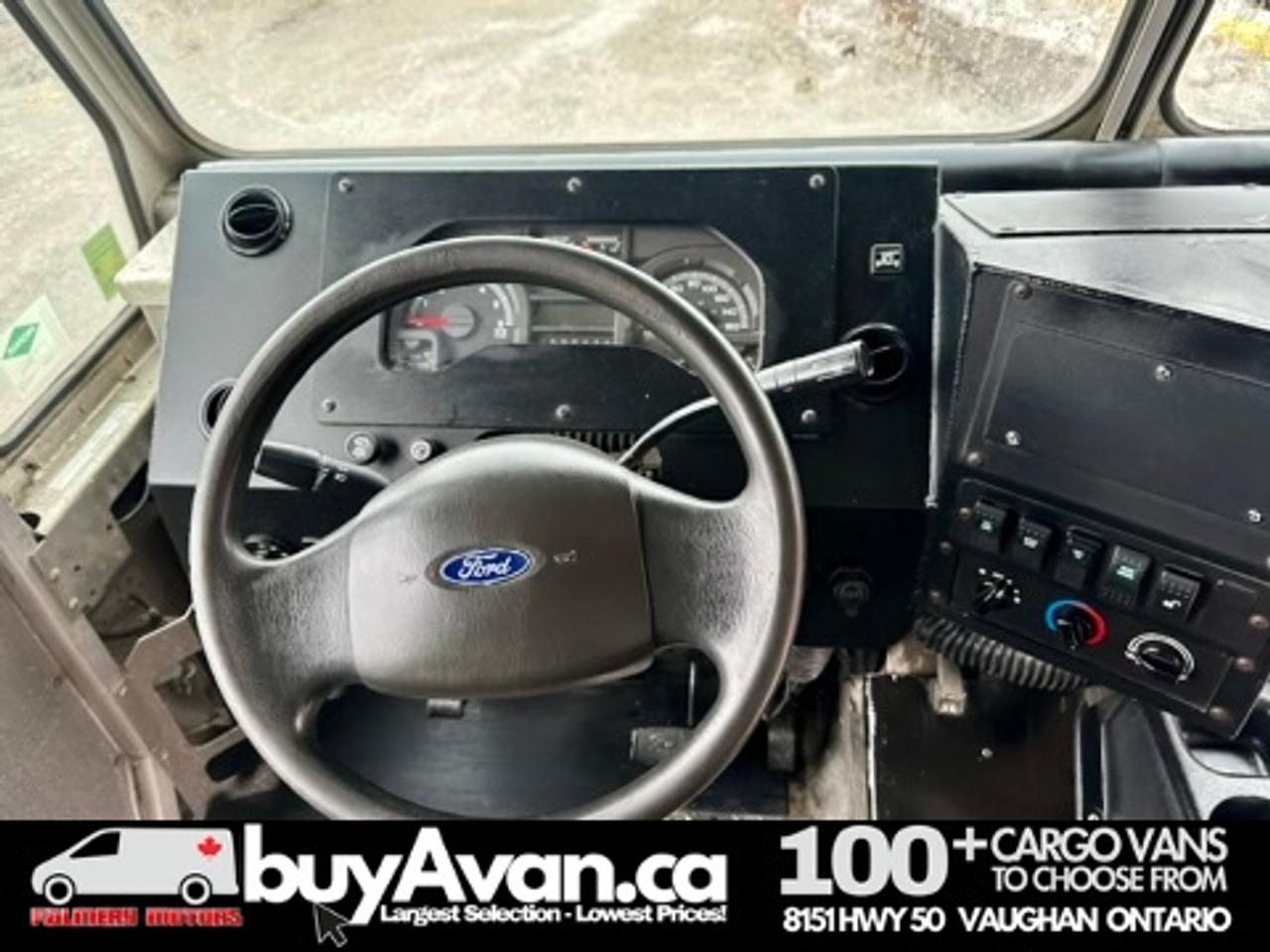 2017 Ford E-450 Morgan Olson 18FT Step Van FOOD TRUCK Photo