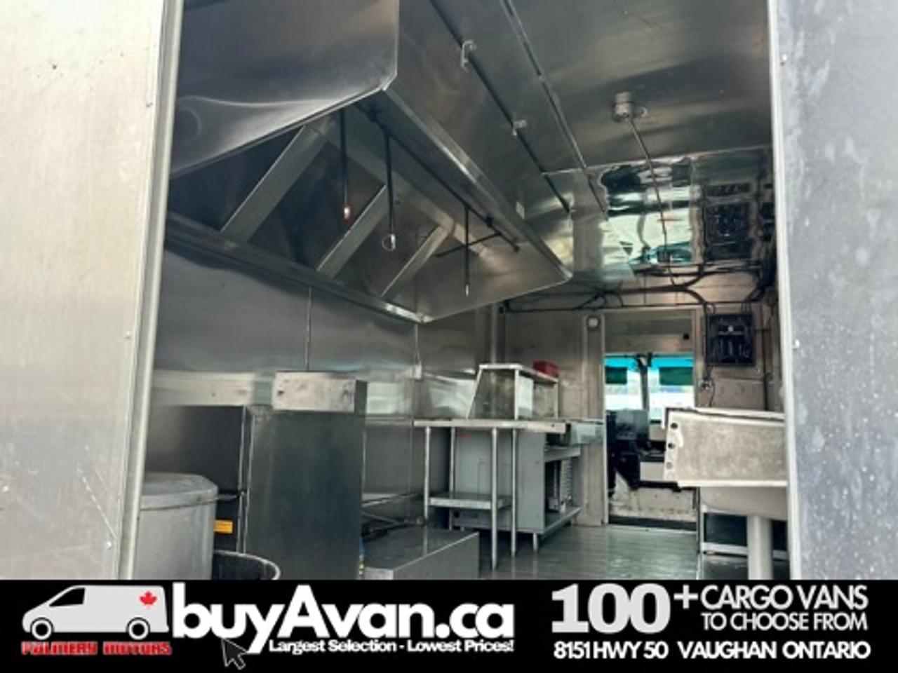 2017 Ford E-450 Morgan Olson 18FT Step Van FOOD TRUCK Photo