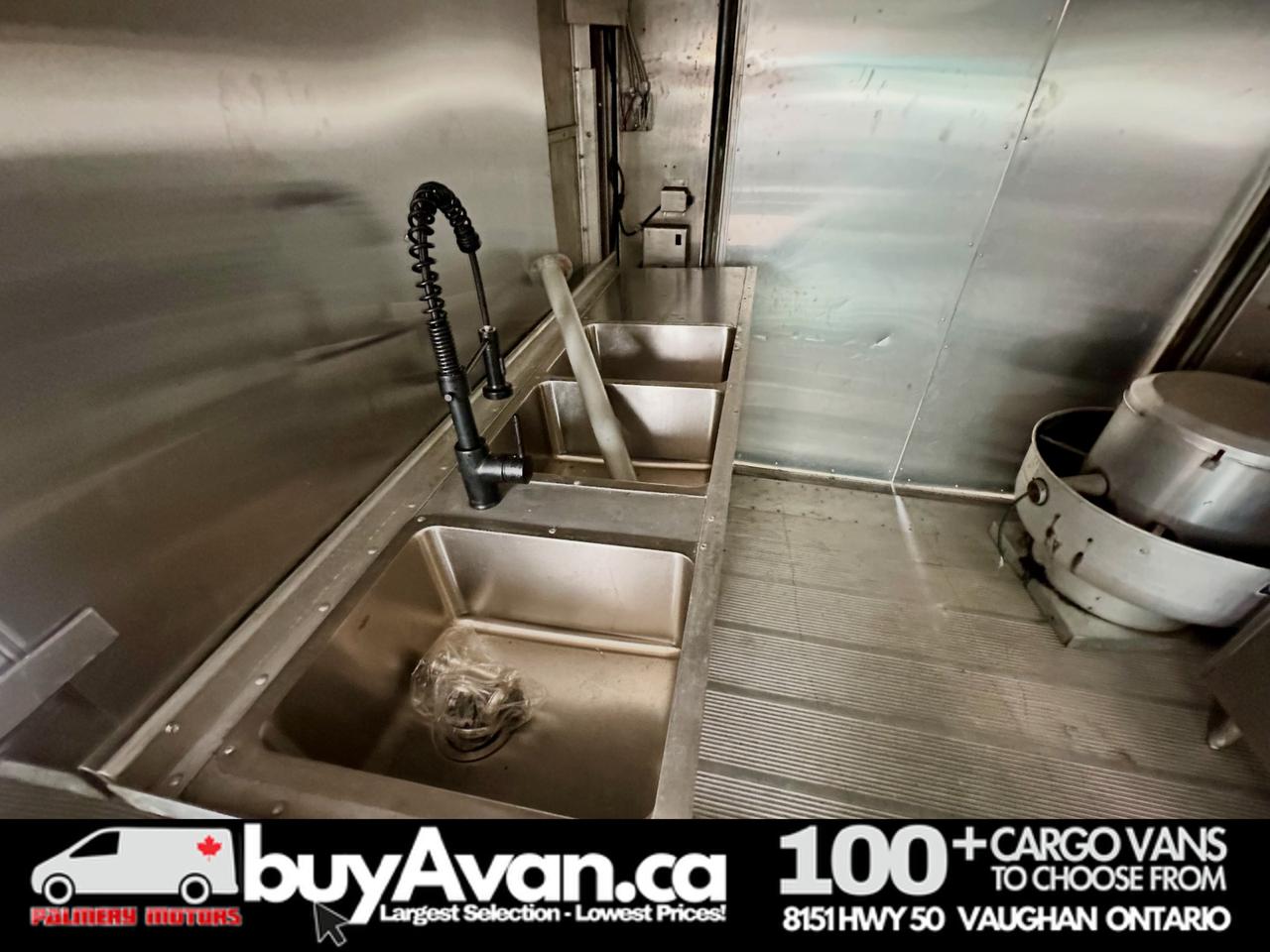 2017 Ford E-450 Morgan Olson 18FT Step Van FOOD TRUCK Photo