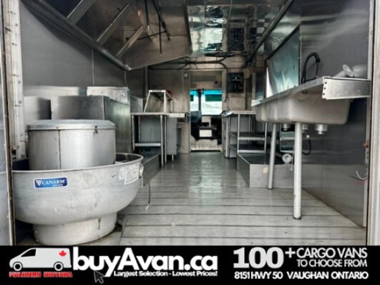 2017 Ford E-450 Morgan Olson 18FT Step Van FOOD TRUCK Photo