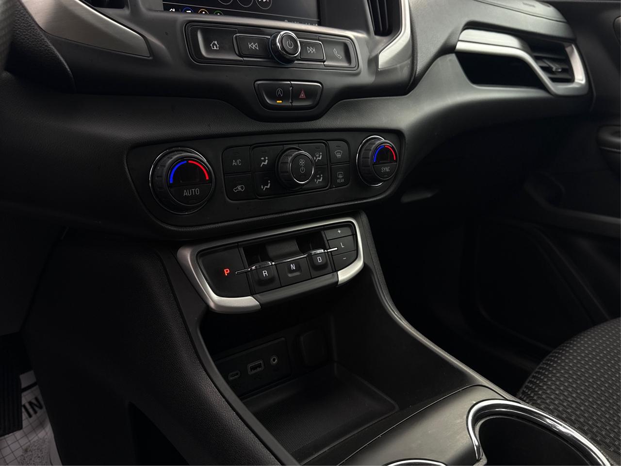 2022 GMC Terrain AWD ELEVATION PCKG REAR CAM WE FINANCE ALL CREDIT! Photo