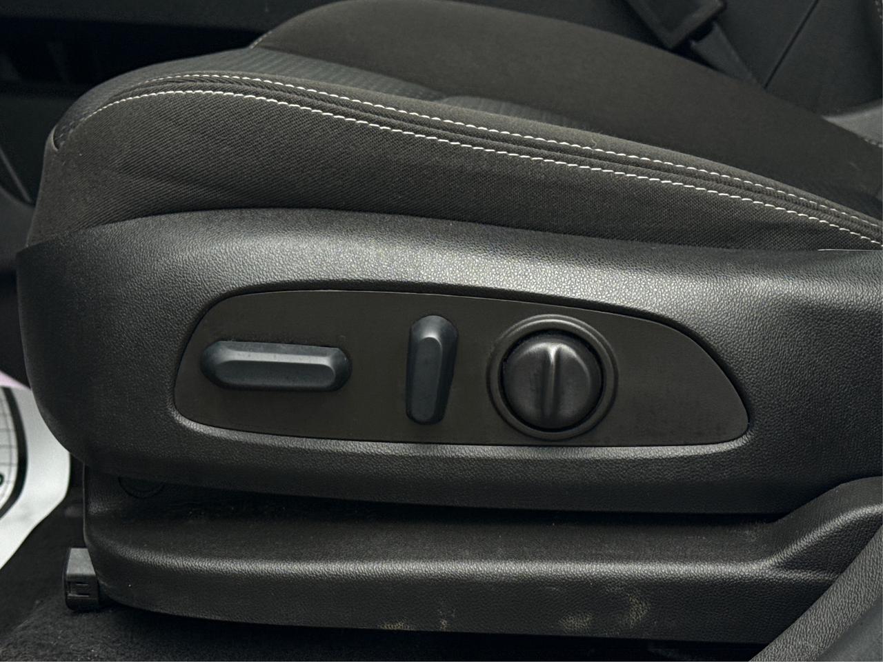 2022 GMC Terrain AWD ELEVATION PCKG REAR CAM WE FINANCE ALL CREDIT! Photo