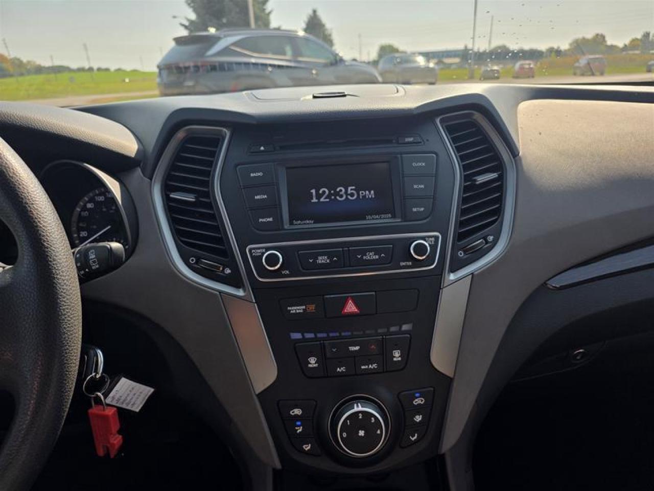 2017 Hyundai Santa Fe Sport FWD 2.4L Photo