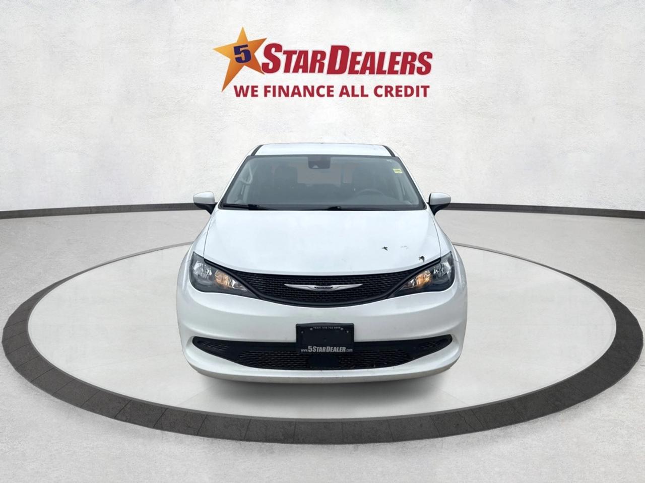 2023 Chrysler Grand Caravan SXT REMOTE START REAR CAM WE FINANCE ALL CREDIT Photo