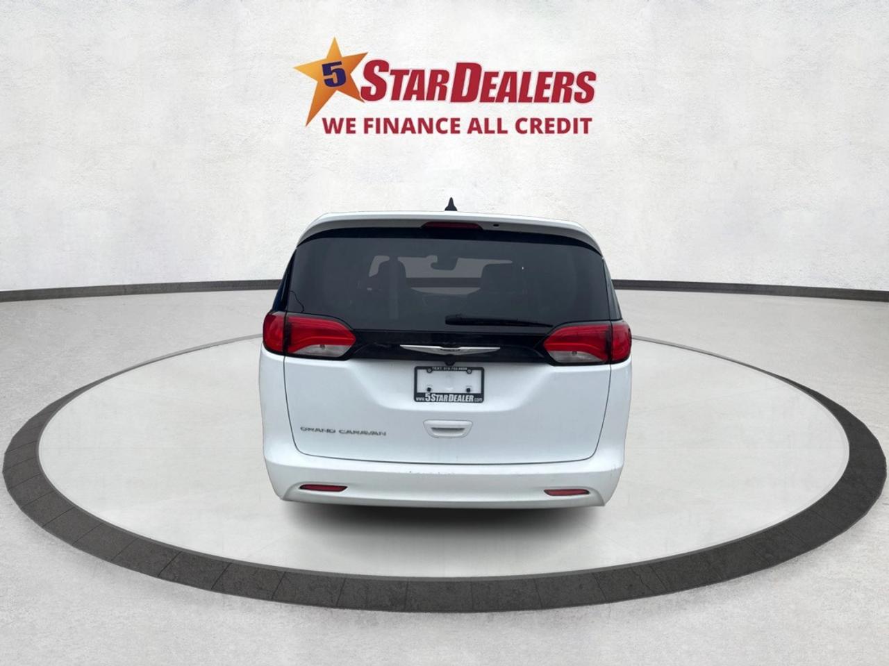 2023 Chrysler Grand Caravan SXT REMOTE START REAR CAM WE FINANCE ALL CREDIT Photo