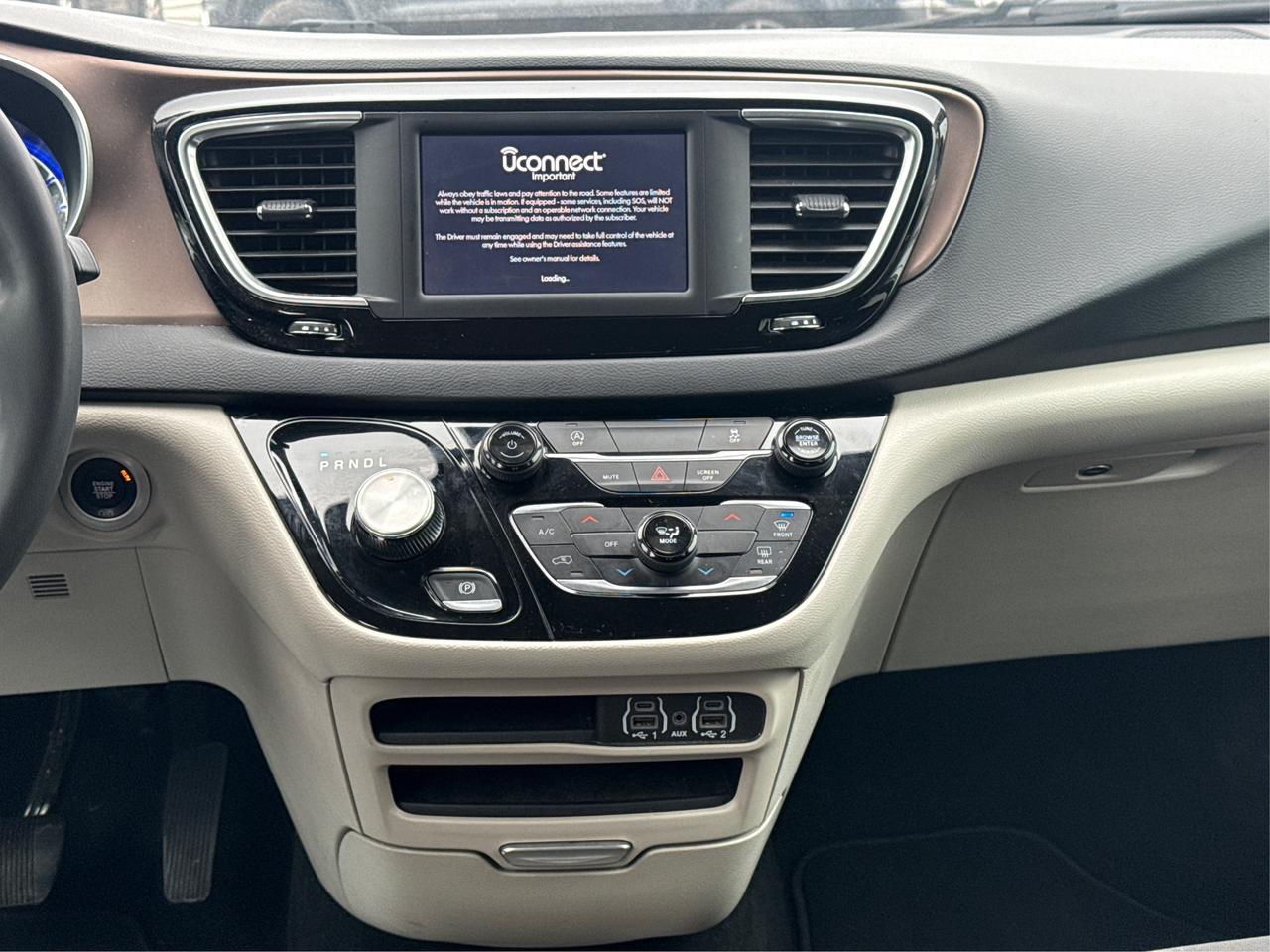 2023 Chrysler Grand Caravan SXT REMOTE START REAR CAM WE FINANCE ALL CREDIT Photo