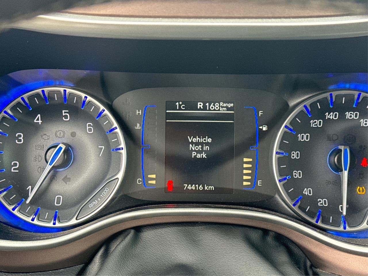 2023 Chrysler Grand Caravan SXT REMOTE START REAR CAM WE FINANCE ALL CREDIT Photo