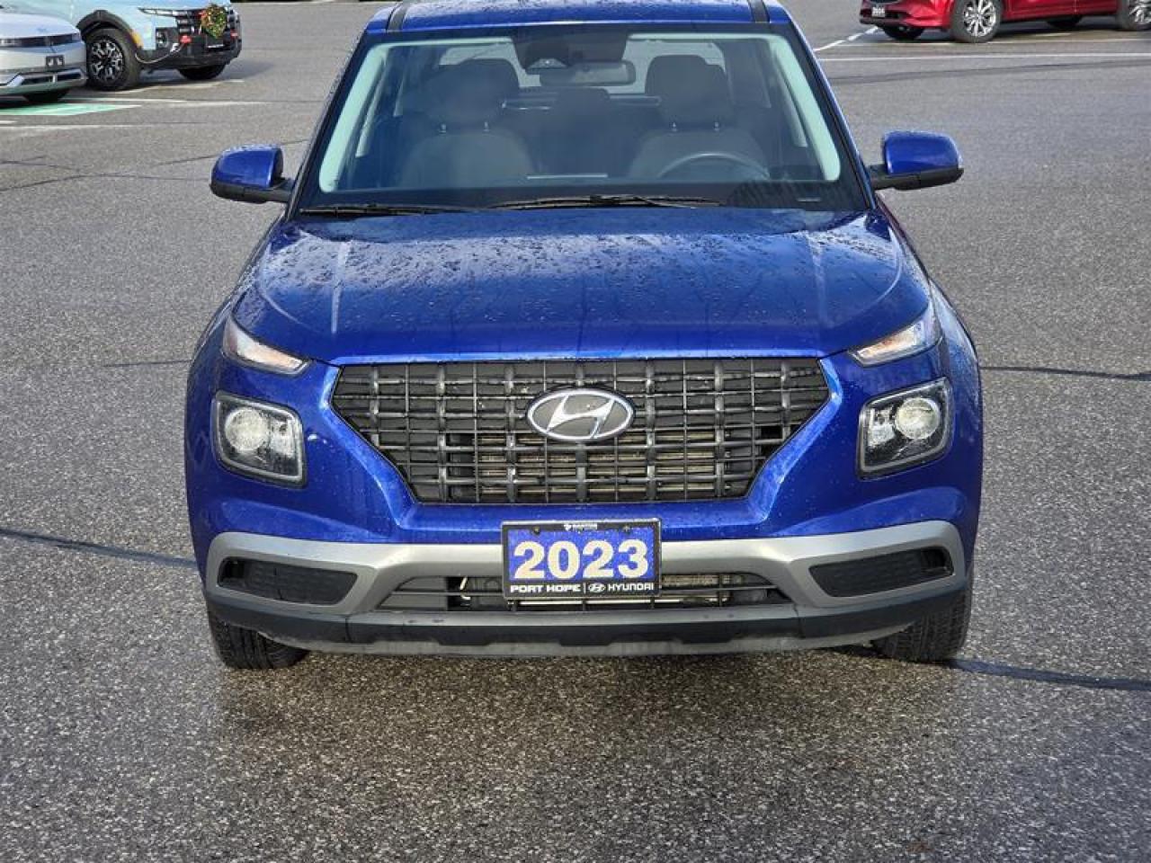 2023 Hyundai Venue FWD Essential (Two-Tone) Photo