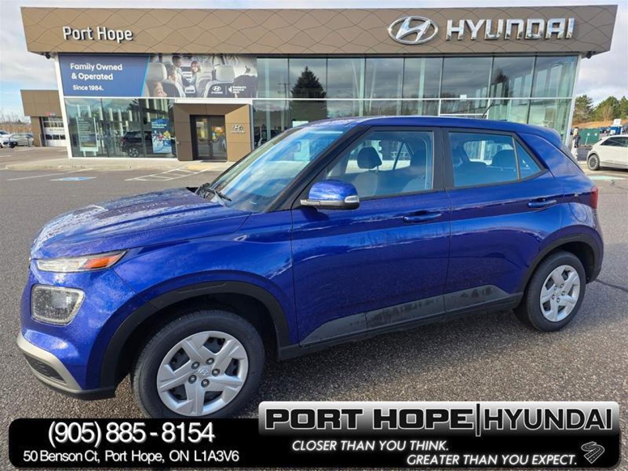 2023 Hyundai Venue FWD Essential (Two-Tone) Photo