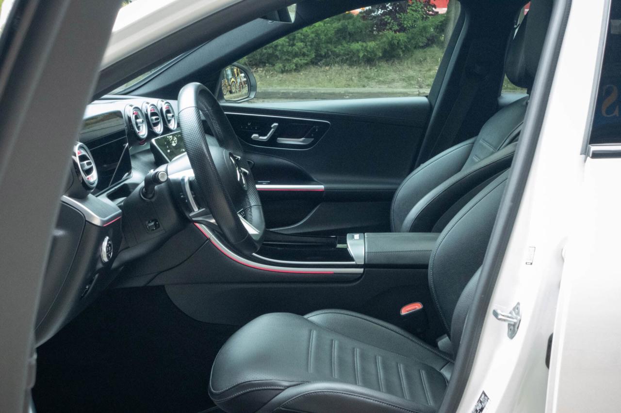 2023 Mercedes-Benz C-Class C300 4MATIC Sedan Photo