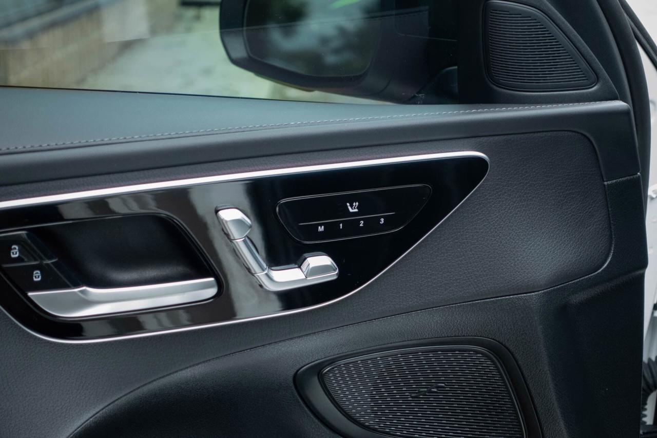 2023 Mercedes-Benz C-Class C300 4MATIC Sedan Photo