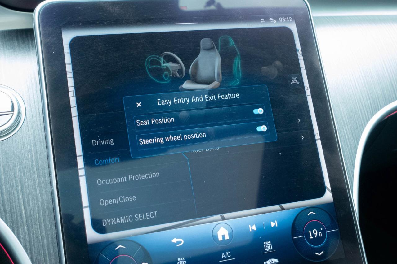 2023 Mercedes-Benz C-Class C300 4MATIC Sedan Photo