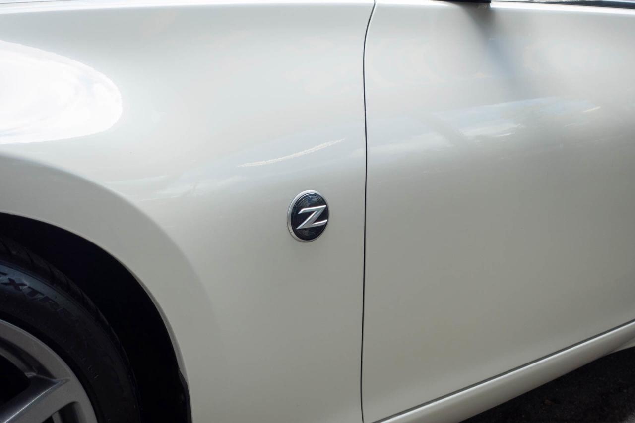 2017 Nissan 370Z 370Z Coupe Sport Touring Photo