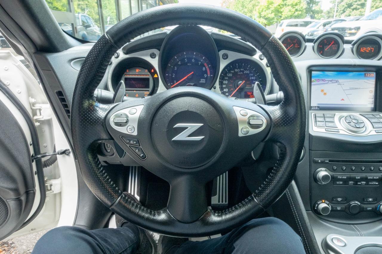 2017 Nissan 370Z 370Z Coupe Sport Touring Photo