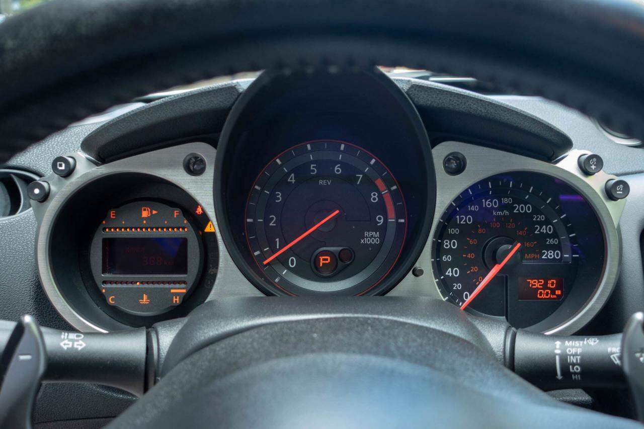 2017 Nissan 370Z 370Z Coupe Sport Touring Photo