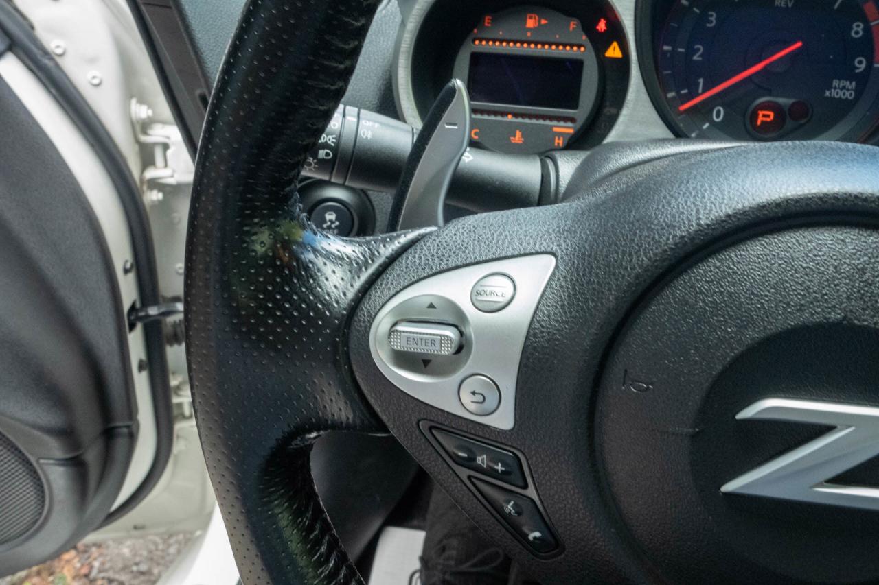 2017 Nissan 370Z 370Z Coupe Sport Touring Photo