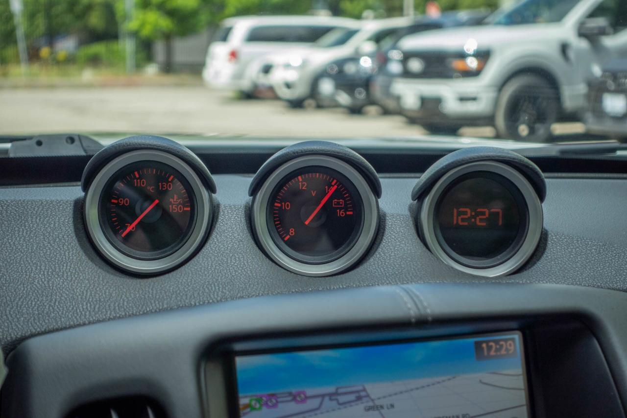 2017 Nissan 370Z 370Z Coupe Sport Touring Photo