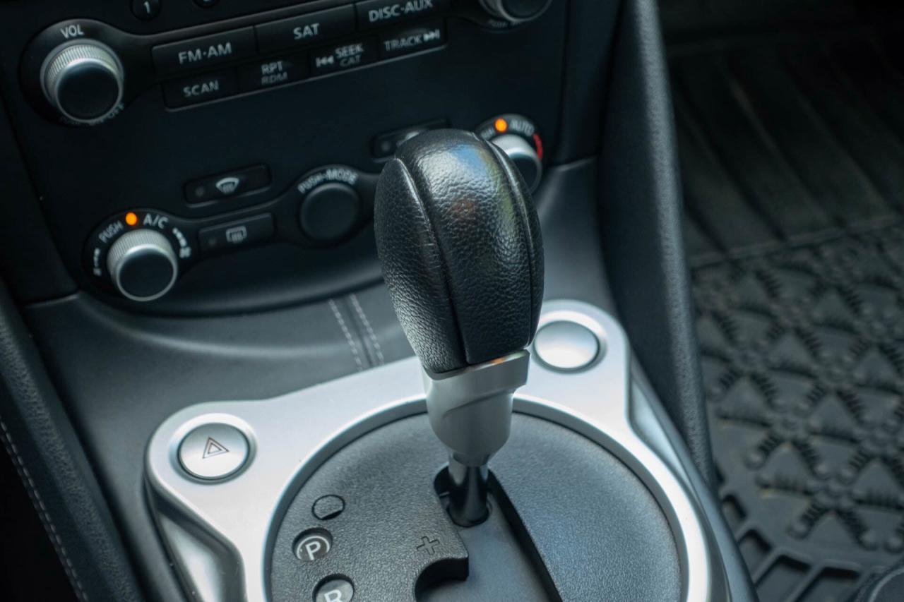 2017 Nissan 370Z 370Z Coupe Sport Touring Photo