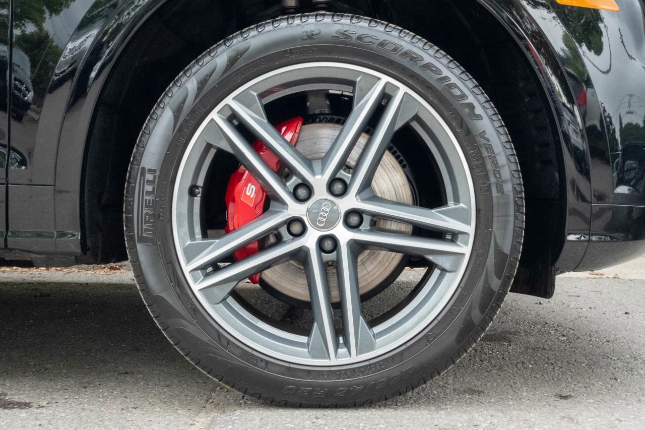 2018 Audi SQ5 3.0T Progressiv Quattro Photo