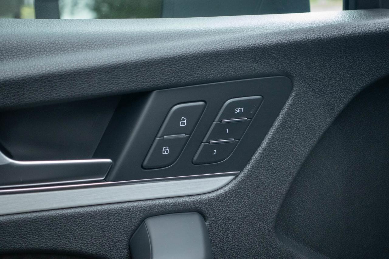 2018 Audi SQ5 3.0T Progressiv Quattro Photo