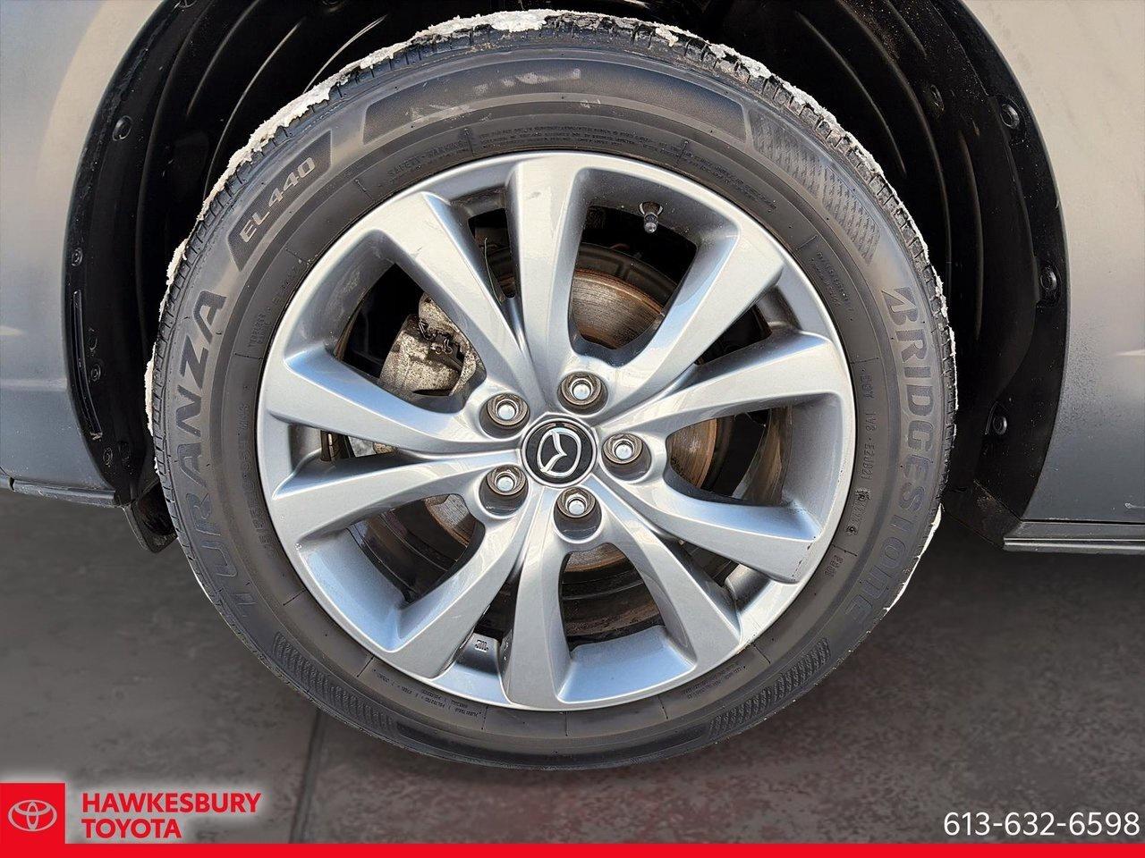 2024 Mazda CX-30 GS A stylish and modern compact SUV / Un VUS compa Photo