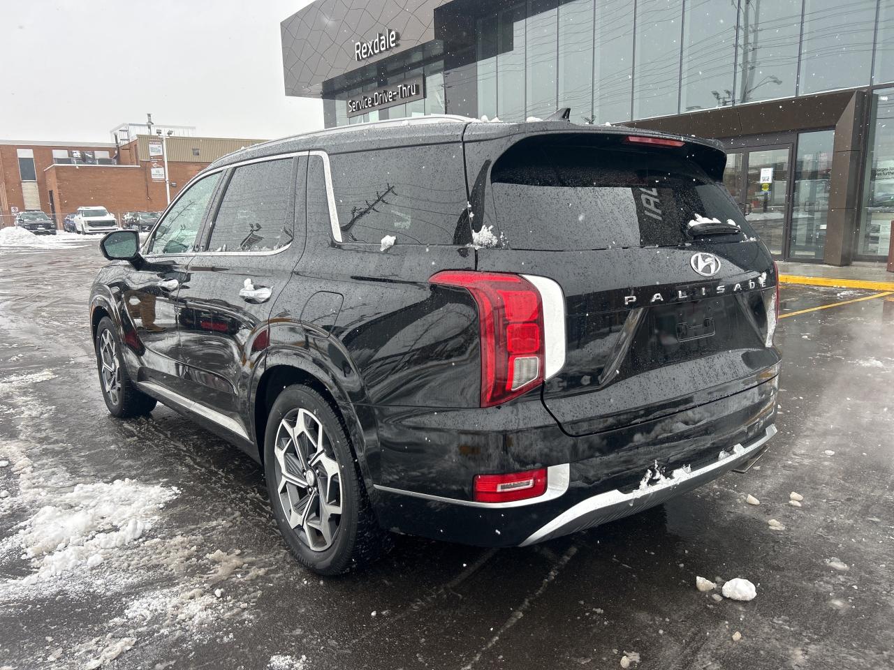 2021 Hyundai PALISADE Ultimate Calligraphy 7-Passenger AWD Photo2