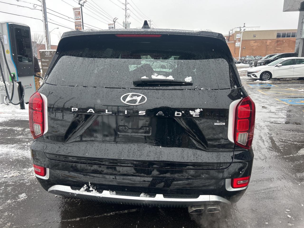 2021 Hyundai PALISADE Ultimate Calligraphy 7-Passenger AWD Photo3