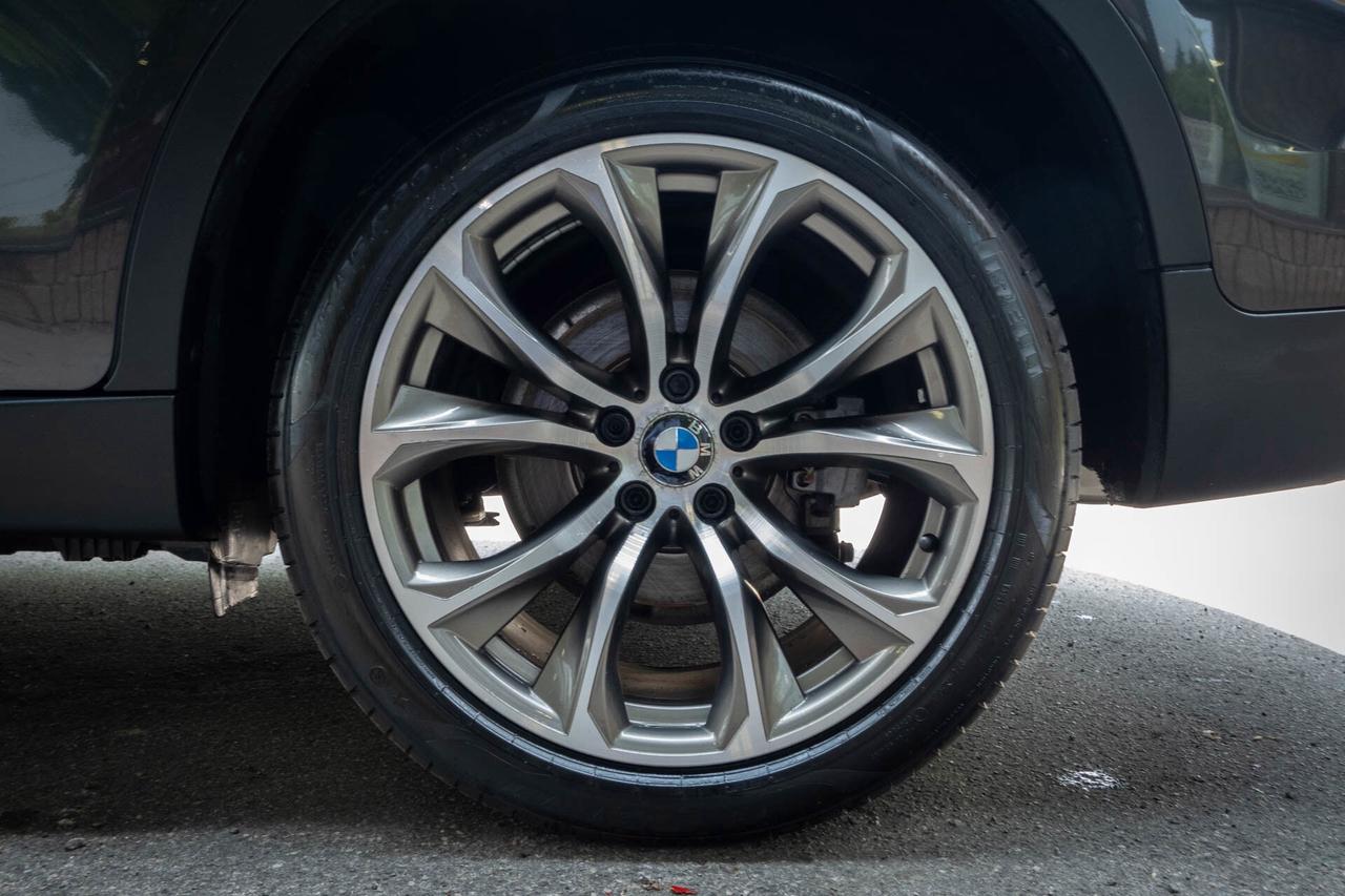2015 BMW X6 xDrive35i Photo