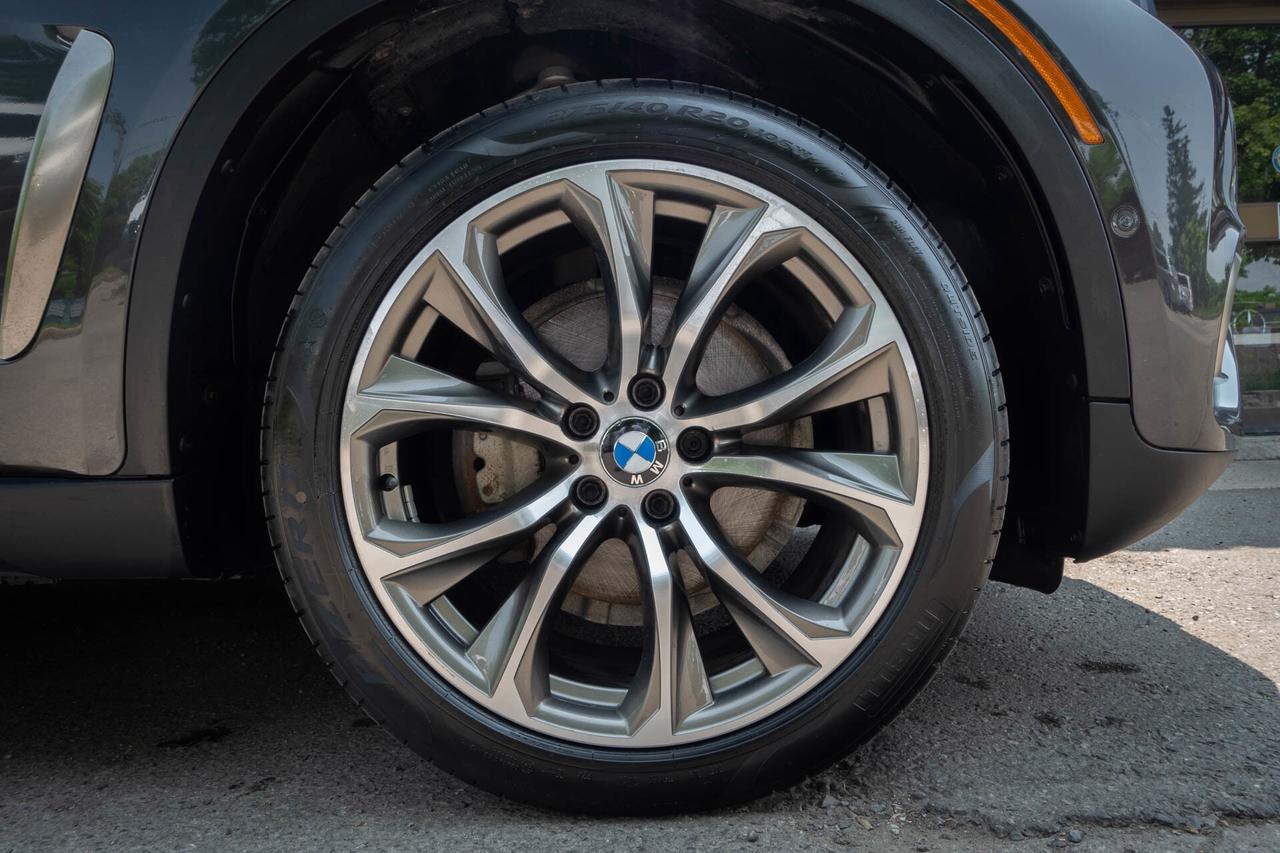 2015 BMW X6 xDrive35i Photo