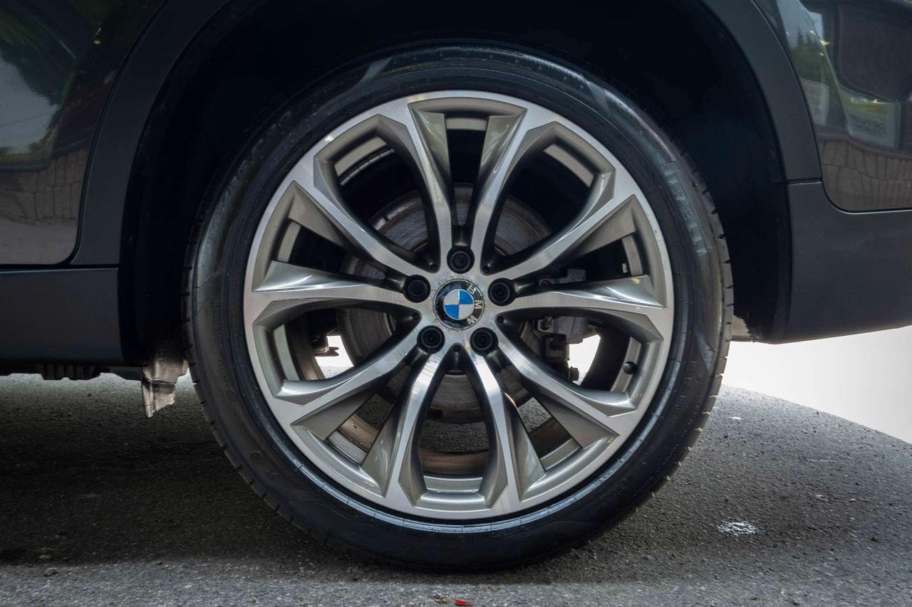 2015 BMW X6 xDrive35i Photo