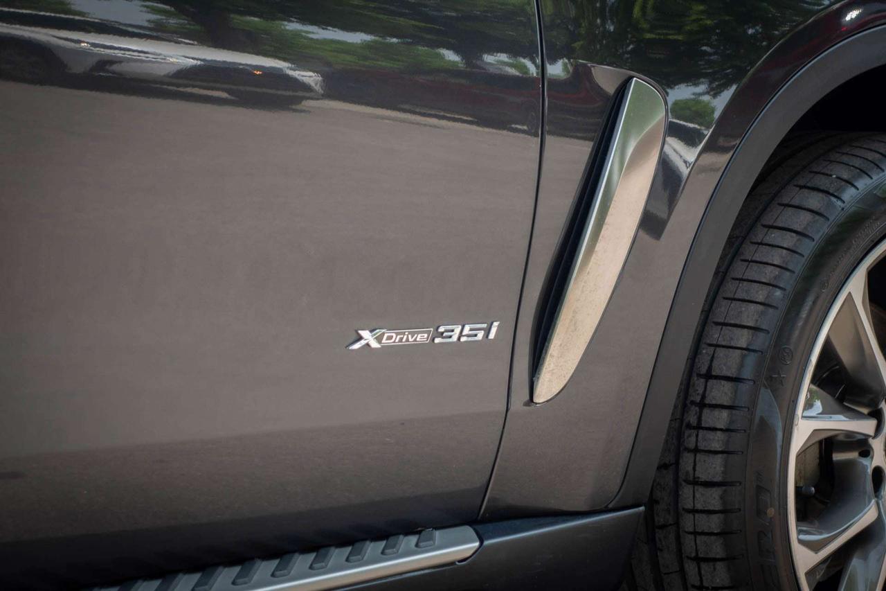 2015 BMW X6 xDrive35i Photo