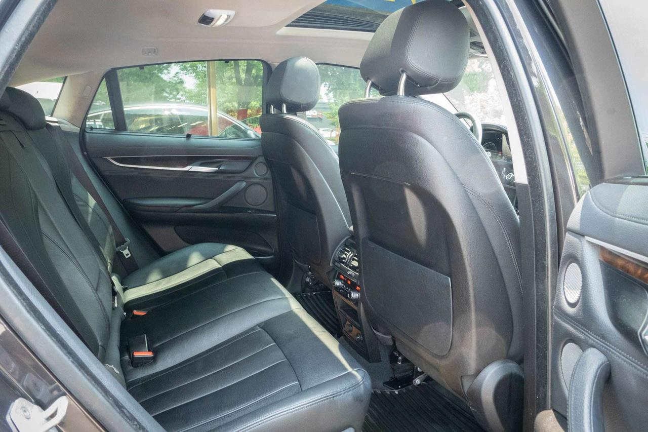 2015 BMW X6 xDrive35i Photo