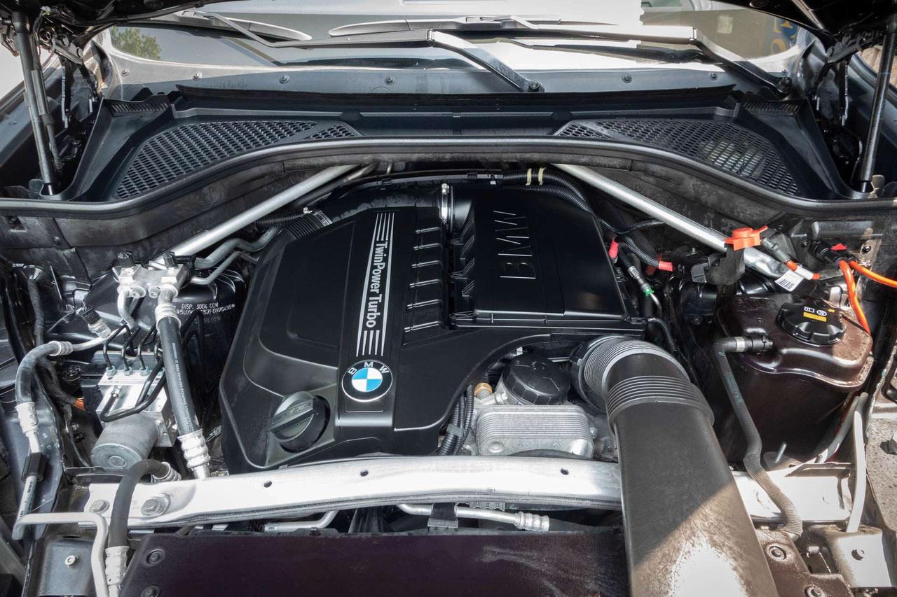 2015 BMW X6 xDrive35i Photo
